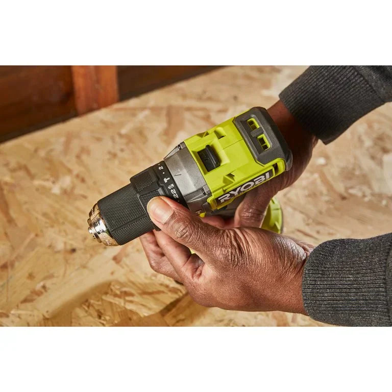 RYOBI - Perceuse-visseuse à percussion Brushless 18V ONE+™ (1x4.0Ah & 1x2.0Ah) + compresseur OFFERT