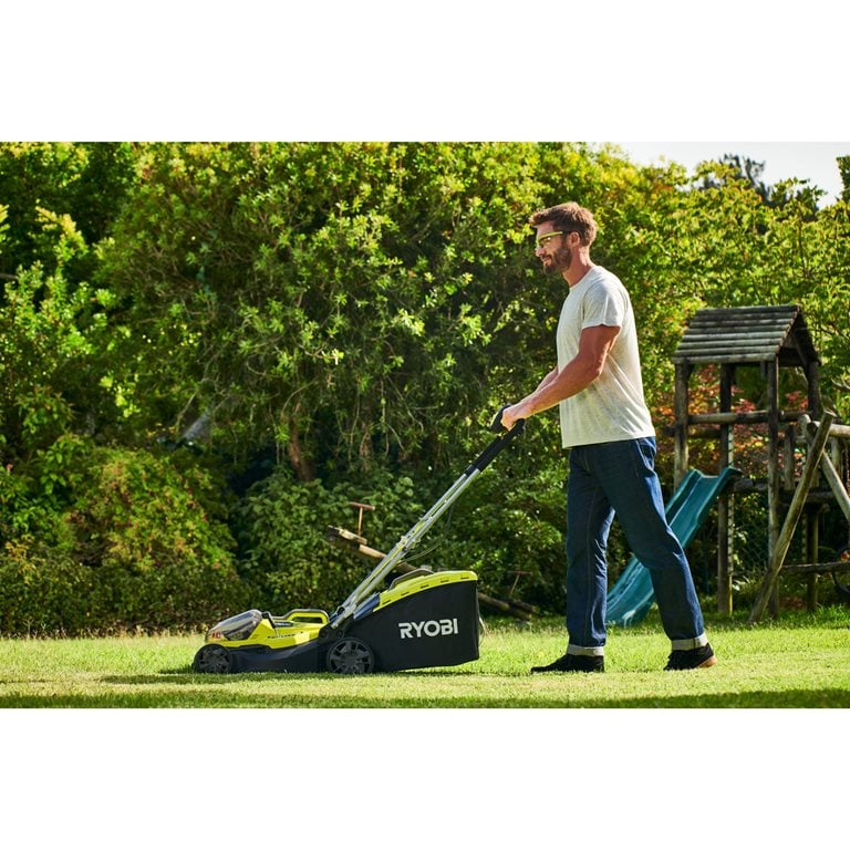 Tondeuse Hybride alimentée simultanément par 2 batteries 18V ONE+™ - 37 cm (2 x 5,0 Ah)